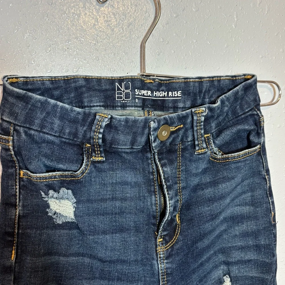 No Boundaries Dark Wash Distressed High-Rise Skinny Jeans - Picture 4 of 5